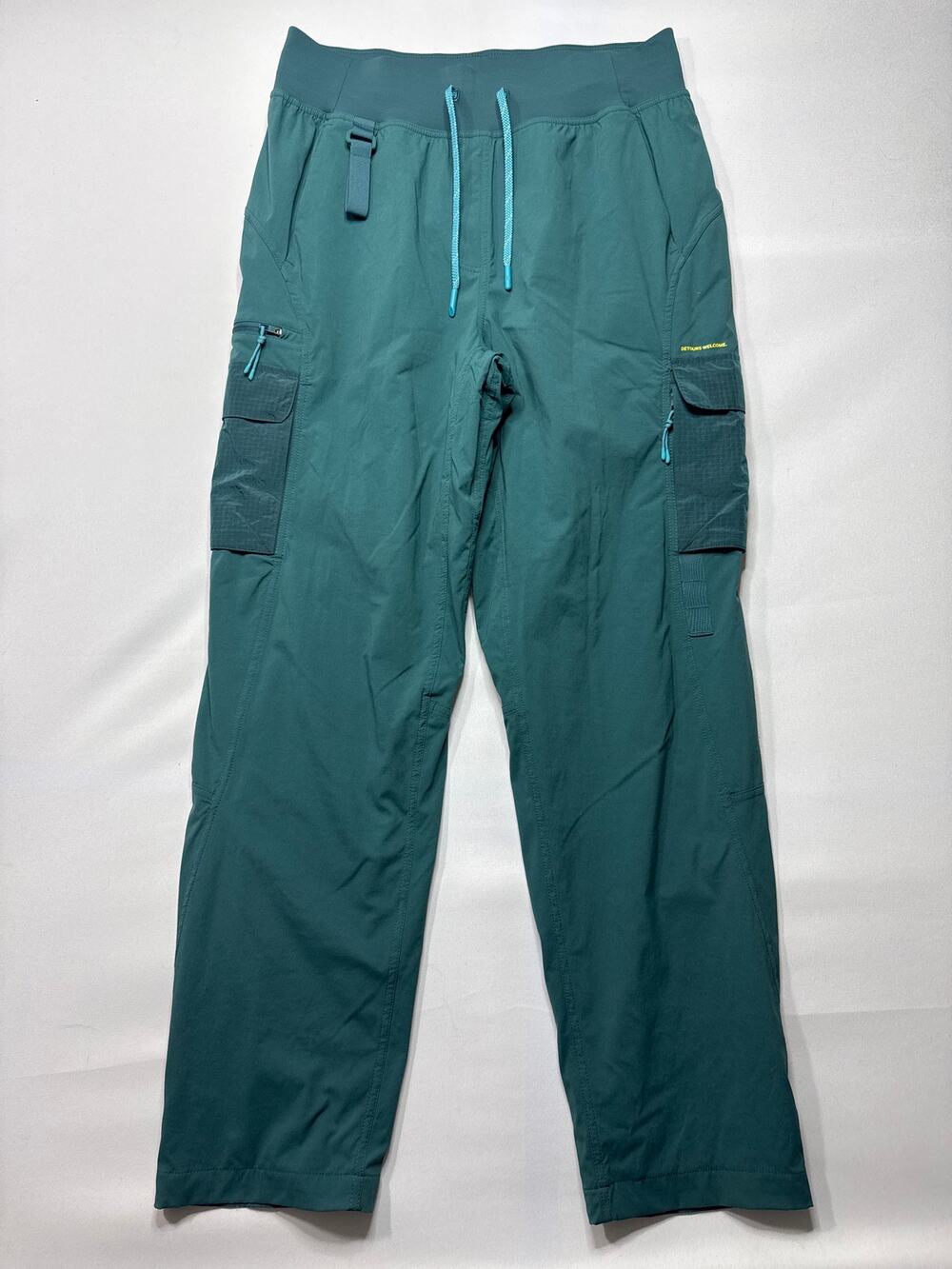 Lululemon Women's Green‎ Cargo Lightweight Jogger Pants - Size 10 (30x29.5)